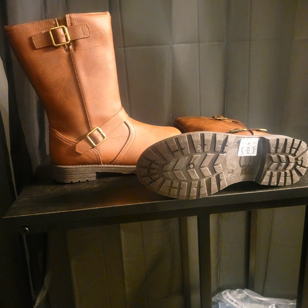 Brown Leather Boots with Buckle Detail